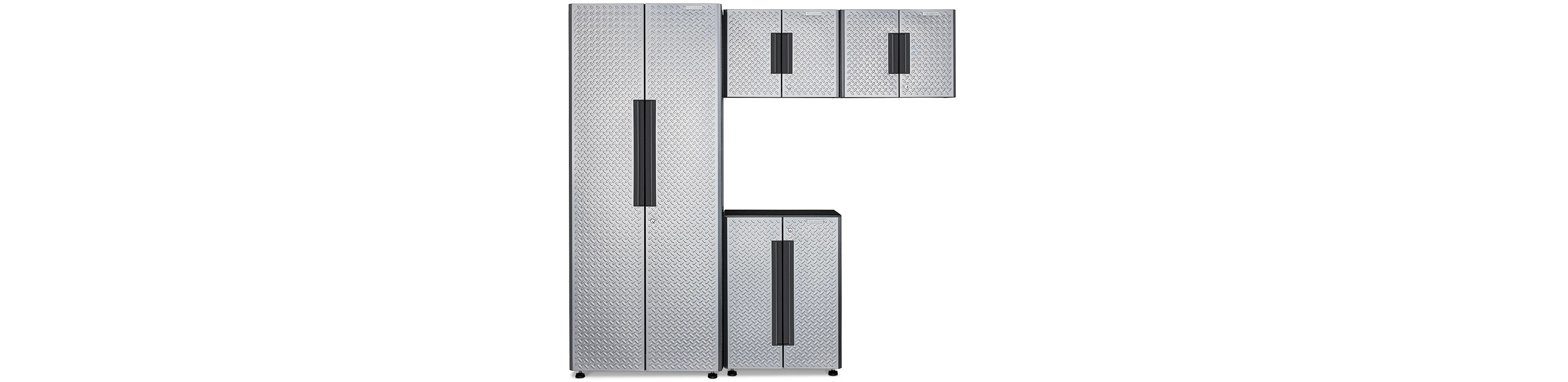Un système d'armoires Gladiator Flex avec quatre armoires, dont deux armoires supérieures